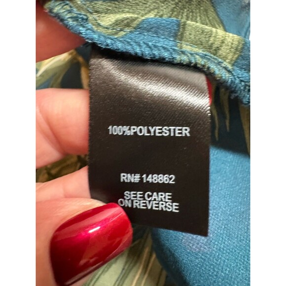 TORRID Blouse Semi Sheer Short Sleeve Floral Women's Plus Size 2 (2X) High Low - Picture 6 of 6